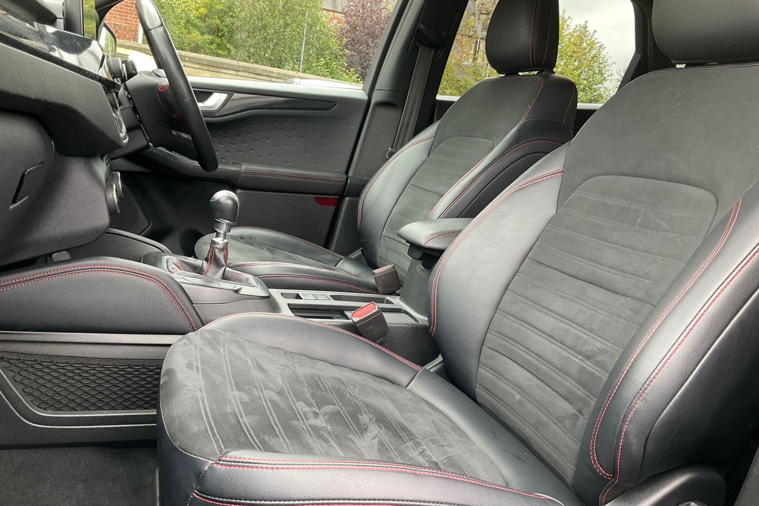 Ford KUGA Photo 18