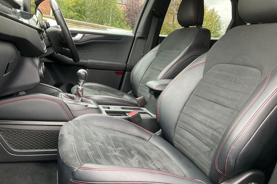 Ford KUGA Photo autoimg-bc7fca27efa29a923c7c5cb4c04a68ea490b53b1.jpg
