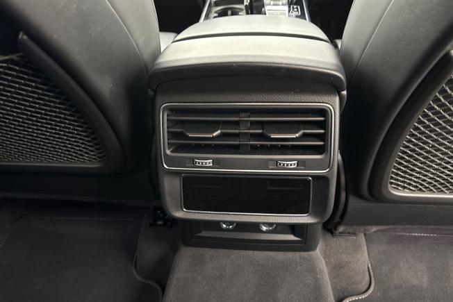 Audi Q7 Photo 30