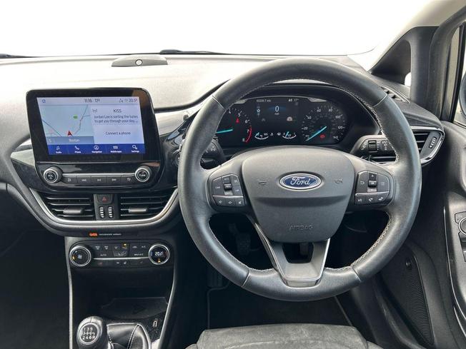 FORD Fiesta Photo 11