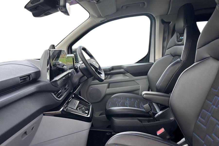 Ford TRANSIT CUSTOM Photo autoimg-bc8b0d96556c2d10cdb052fcf96b9206bc9f5b38.jpg