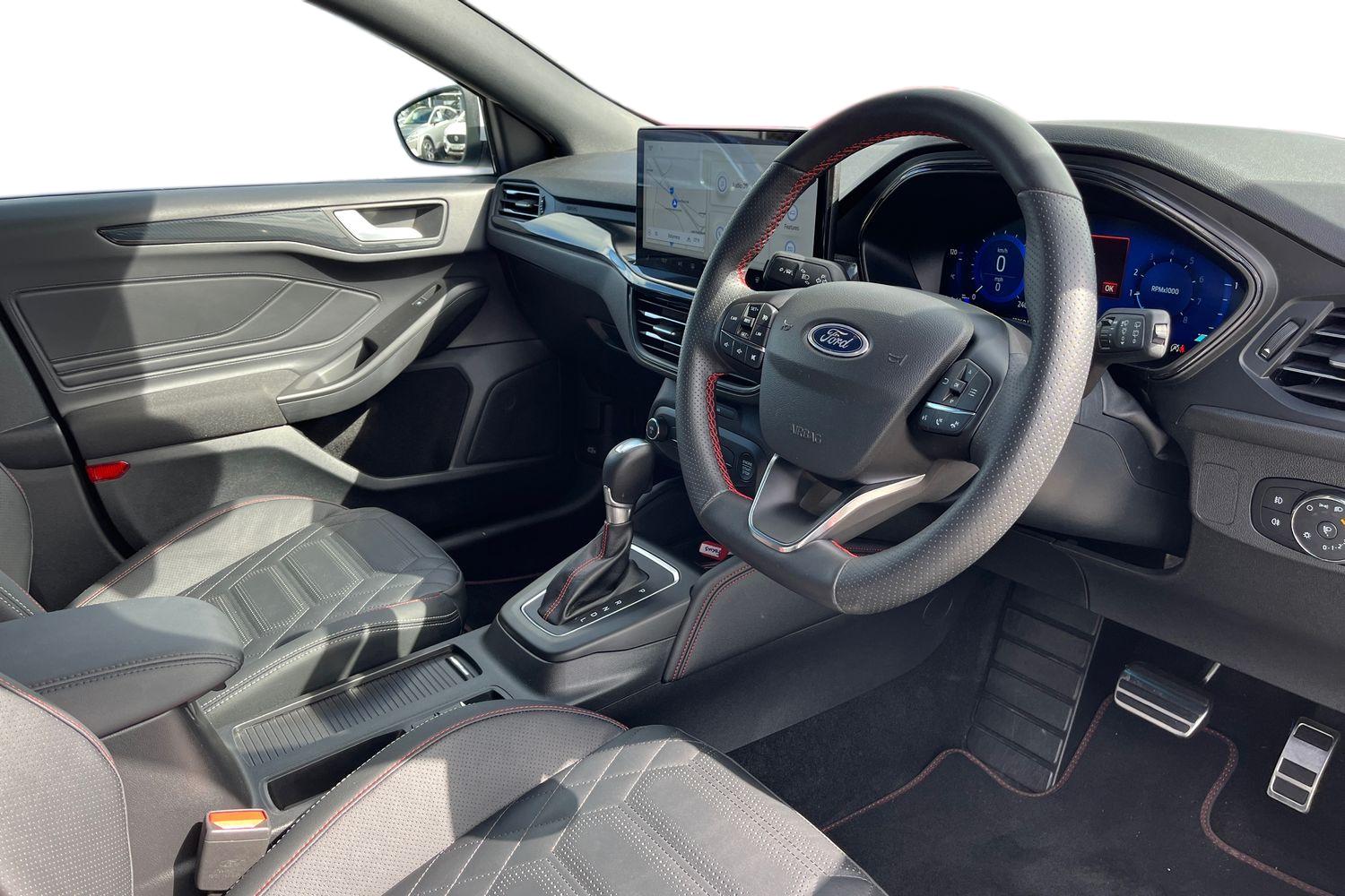 Ford FOCUS Photo 8