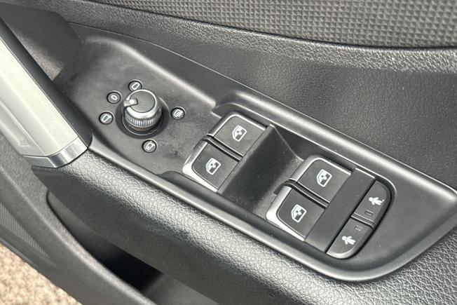 AUDI Q2 Photo 29