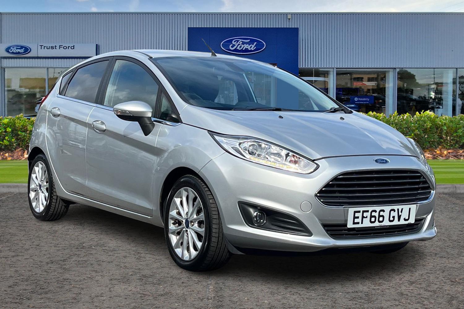 Ford FIESTA Photo 0