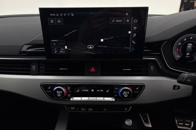 AUDI A4 Avant Photo 14
