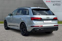 AUDI Q7 Photo 3