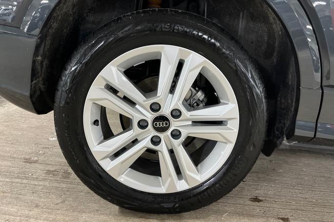 AUDI Q2 Photo 5