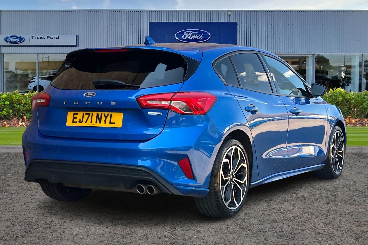 Ford FOCUS Photo 3