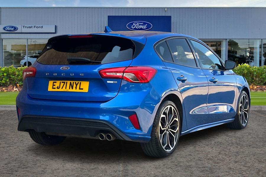 Ford FOCUS Photo autoimg-bc9be6b35f905ba982d8497bb8b72db688a4fe8f.jpg