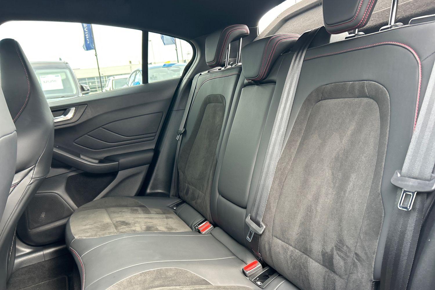 Ford Focus Photo 19