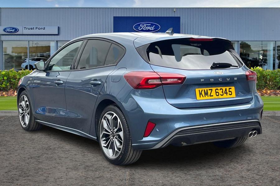 Ford Focus Photo autoimg-bc9fd83501ead11cb7d03653624a376f5355d33d.jpg