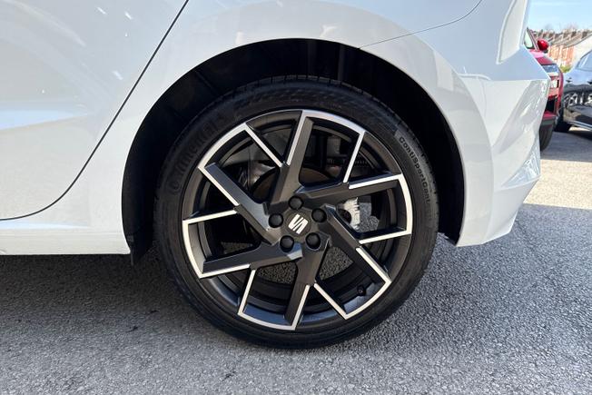 SEAT Ibiza Photo 24