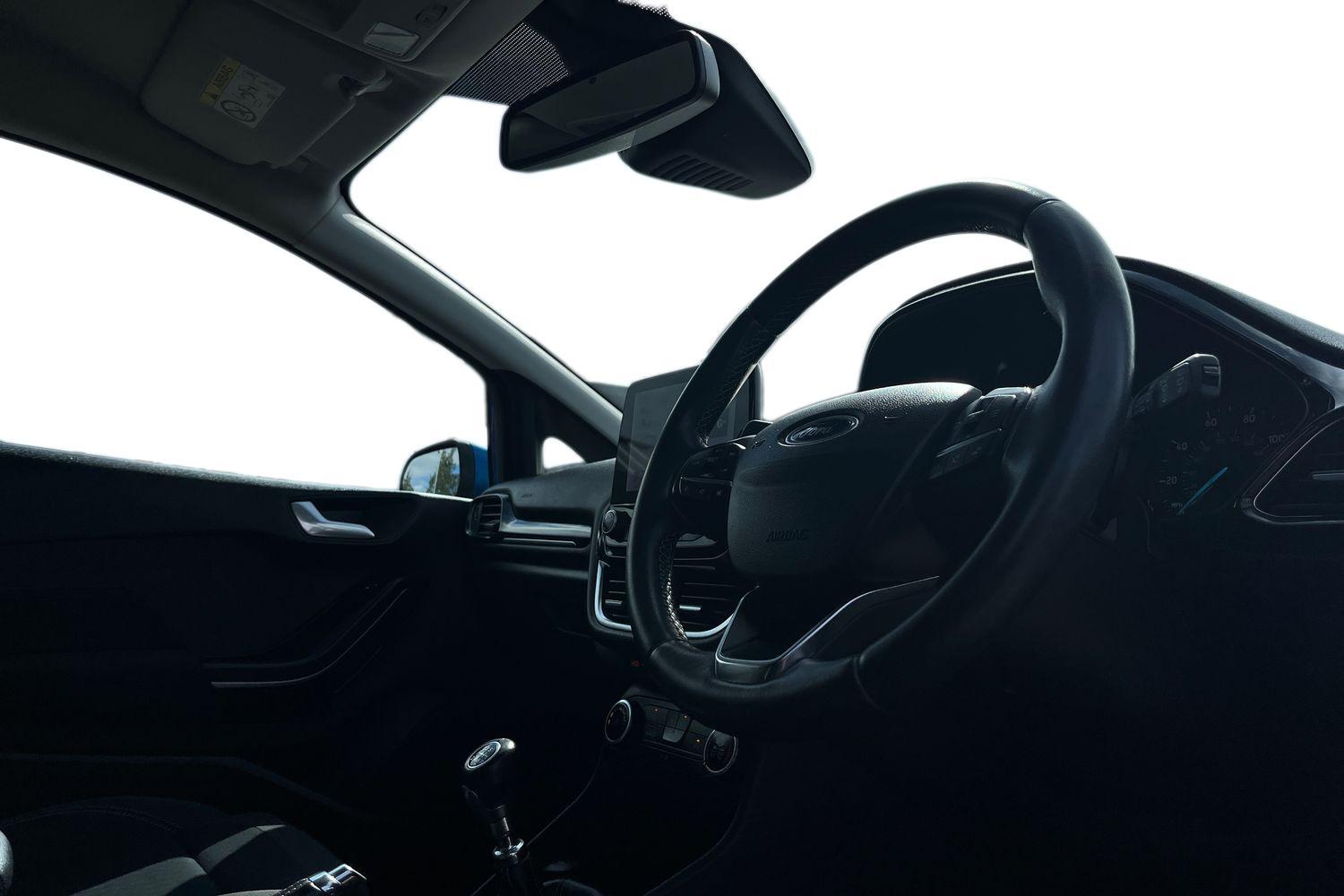 Ford Fiesta Photo 8