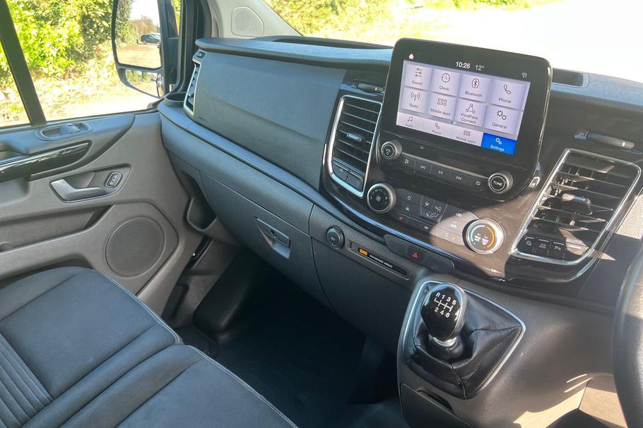 Used FORD TRANSIT CUSTOM YR70ZBN 36