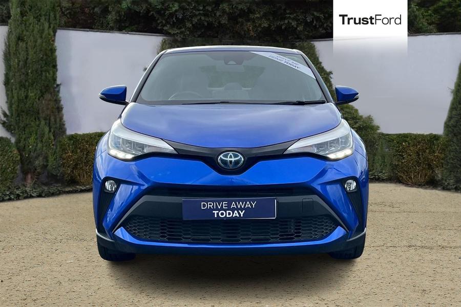 Toyota C-HR Photo autoimg-bcb86c823d49b19e4516c862059eda21c1e2b0e2.jpg