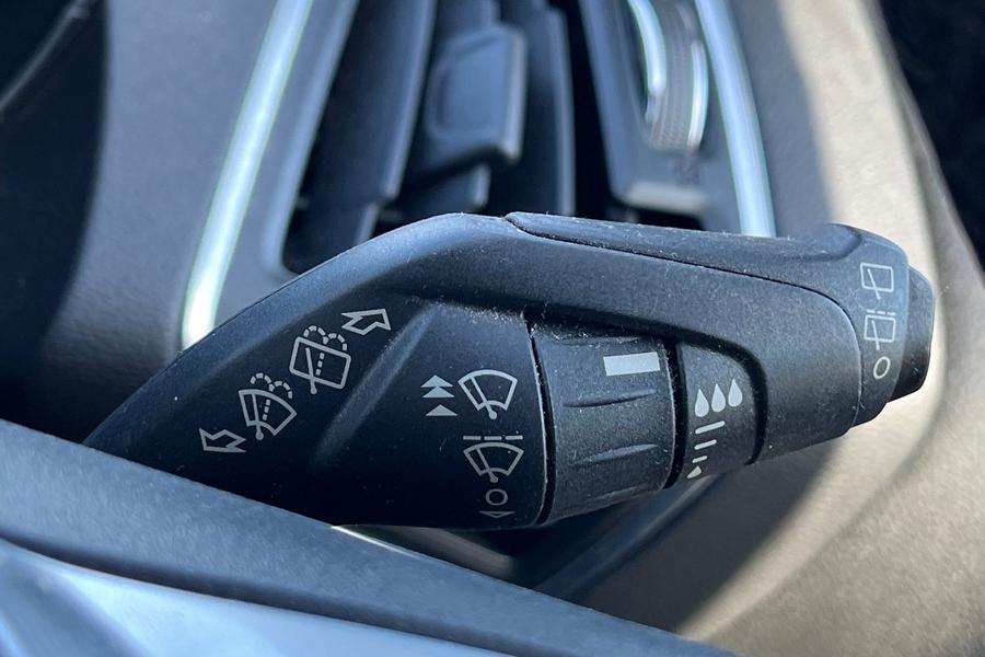 Ford Kuga Photo autoimg-bcb9641cb103a6ffda5e8f6aa1c3965eb0c58adf.jpg