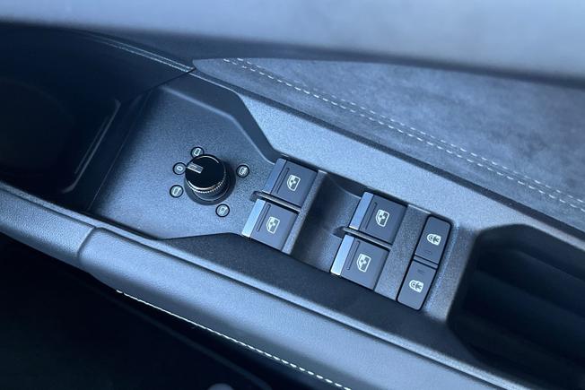 Audi Q4 Photo 47
