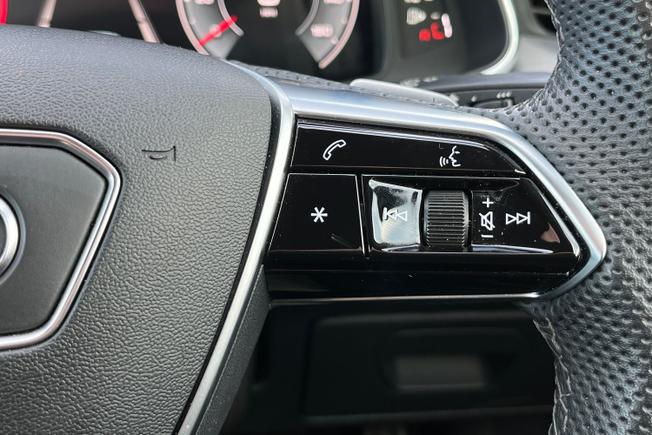 AUDI A6 Saloon Photo 17