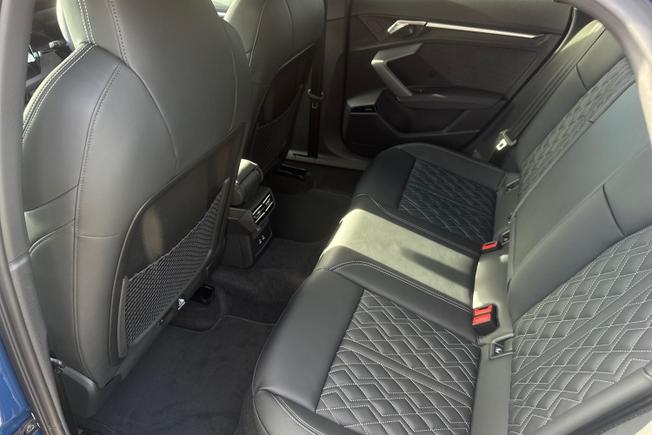 AUDI  S3 Saloon Photo 40