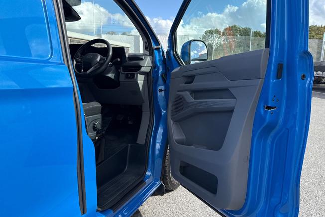 VOLKSWAGEN Transporter Photo 41