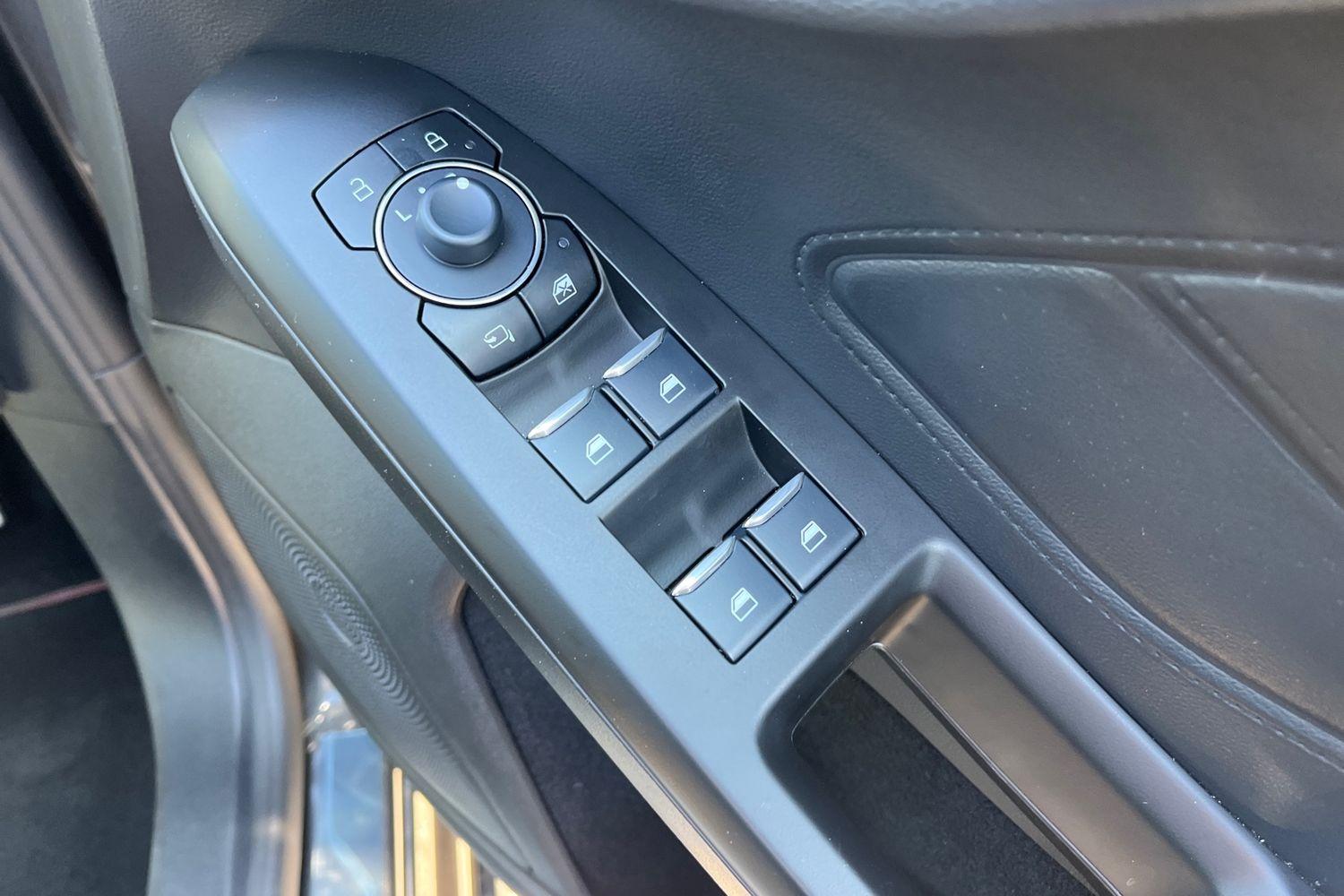 Ford Focus Photo 15