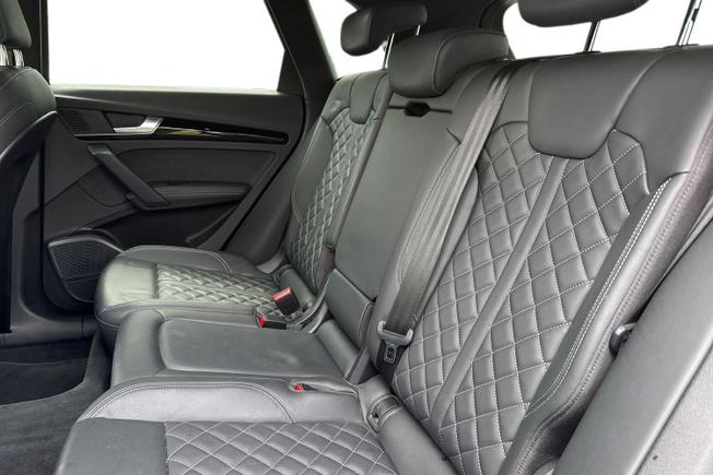 AUDI Q5 Photo 9