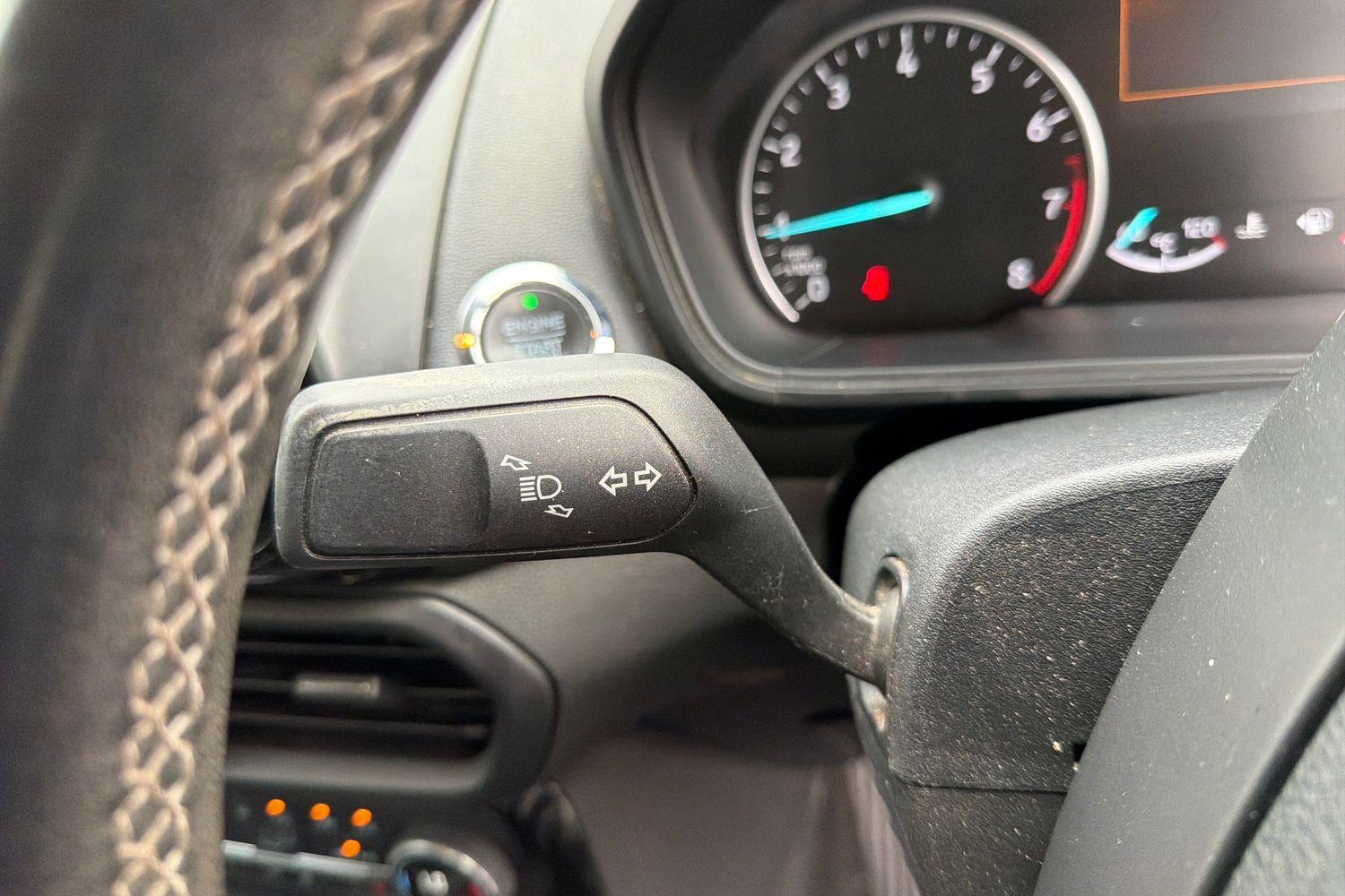 Ford ECOSPORT Photo 13