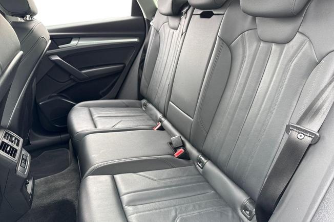 AUDI Q5 Photo 9