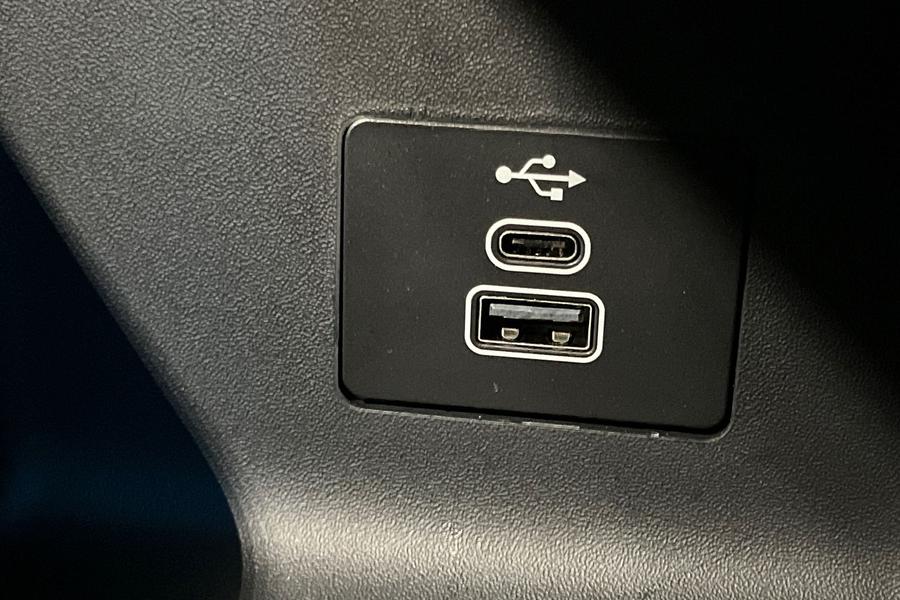 FORD PUMA Photo autoimg-bcd37258382c094a01556995bb432bb1c182a694.jpg