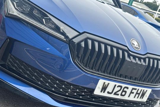 Skoda Superb Photo autoimg-bcd8e8cc371da0741cbc38a6d4e5df4e458a7480.jpg