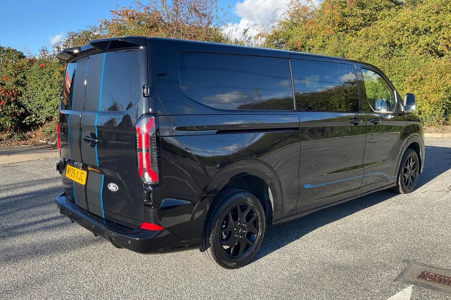 Ford TRANSIT CUSTOM Photo autoimg-bcd9b2ddff40636c5fd7c9a630e1e87205a54dbf.jpg