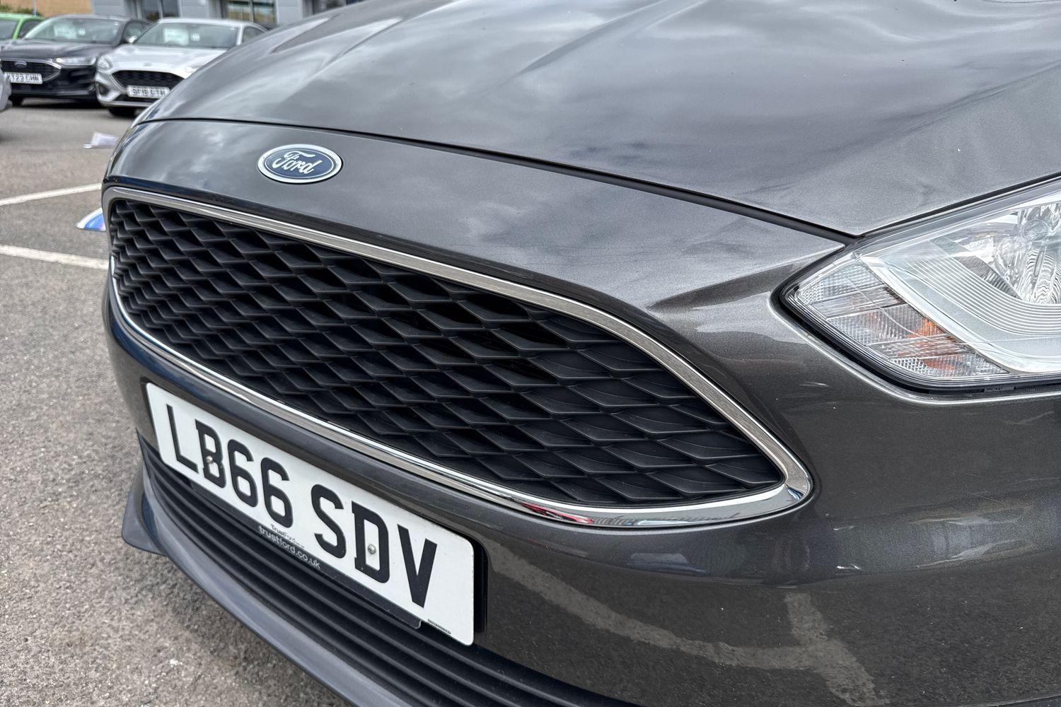 Ford C-Max Photo 23