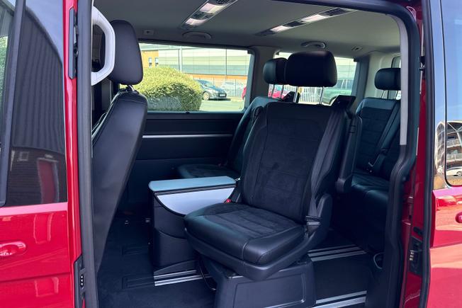VOLKSWAGEN Caravelle Photo 39