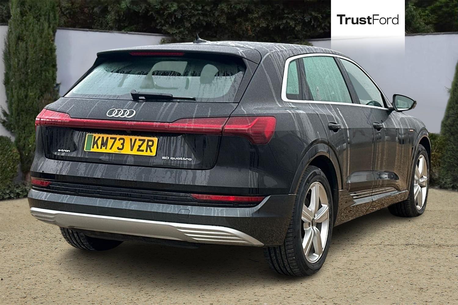Audi E-TRON Photo 3