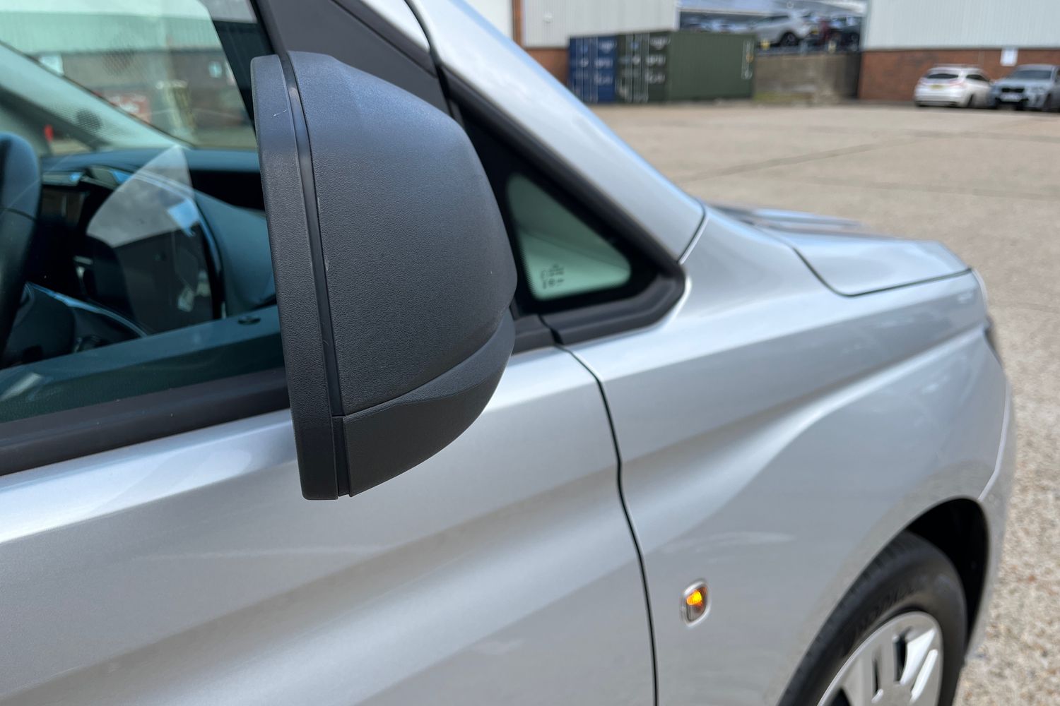 Ford TRANSIT CONNECT Photo 36