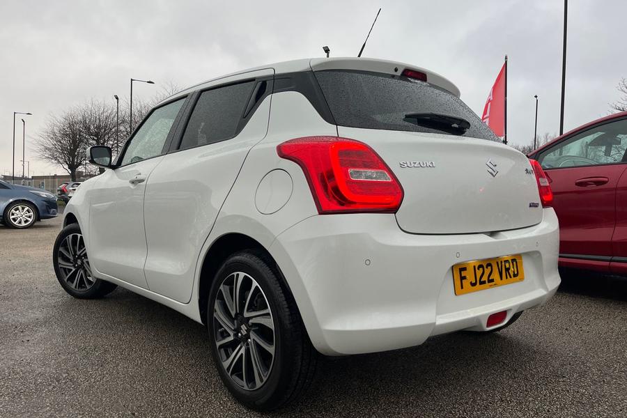Suzuki SWIFT Photo autoimg-bce1652181aa4f079ba82ae10d19d130eebae805.jpg