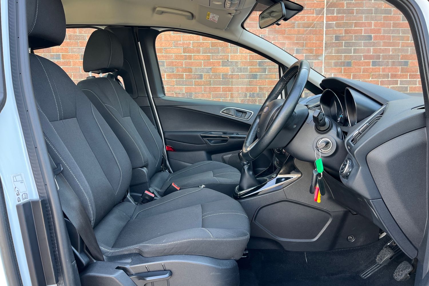 Ford B-MAX Photo 28