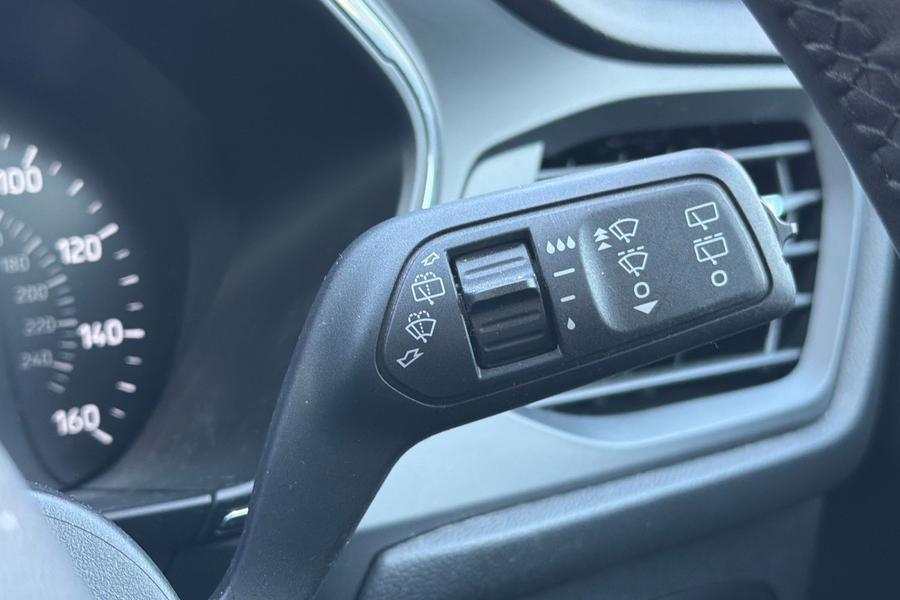 Ford FOCUS Photo autoimg-bce35429a070cbebecde1cb4de03f94179971f20.jpg