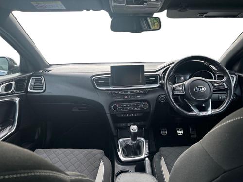 Kia CEED Photo autoimg-bce4bb3d8639c4a57deb01588916fdf4dd3a1ad5.jpg