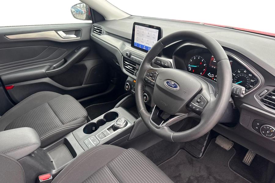Ford FOCUS Photo autoimg-bce710c1aa58c7c079a21b3113acab9f688e7d3a.jpg