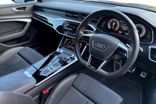 AUDI A6 Avant Photo 6