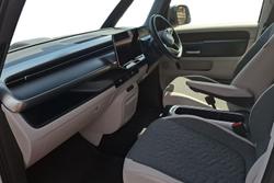 VOLKSWAGEN Id. Buzz Photo 2