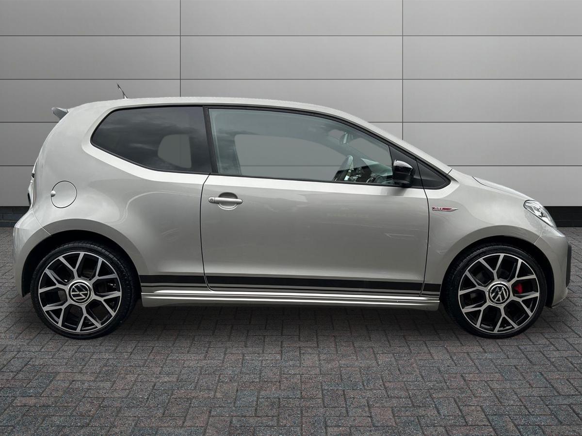 Volkswagen up! Photo autoimg-bcf767dfca72b1be4a4e4a4d3456844489c5b932.jpg