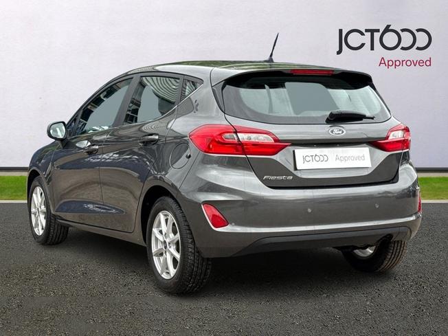 FORD Fiesta Photo 3