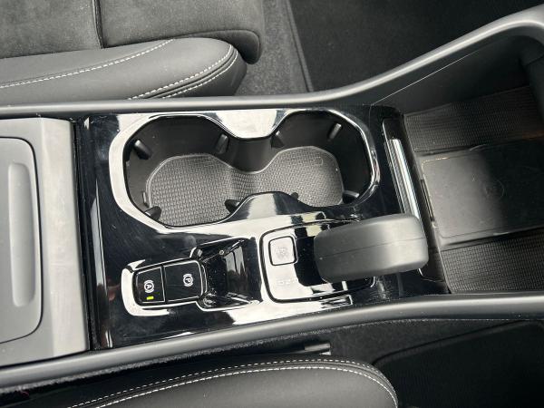 Volvo XC40 Photo autoimg-bd009adaa8d696d411fecb2d753cd06c25ed58d3.jpg