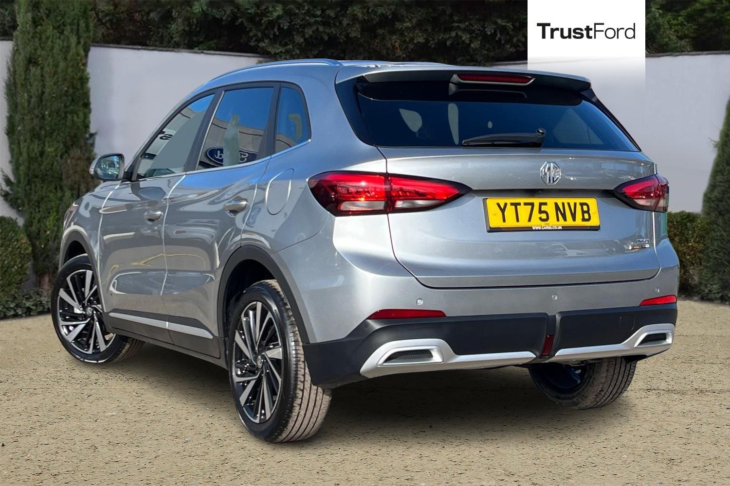 MG Motor UK ZS Photo 1