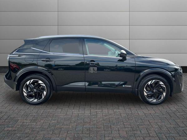 Nissan Qashqai Photo autoimg-bd08abb438f83b4121ab06696c1725a81d3758ec.jpg