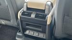 Land Rover Defender Photo 17