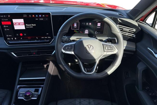 VOLKSWAGEN Tiguan Photo 11
