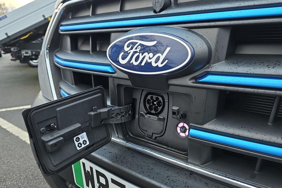 Used Ford E-TRANSIT 15